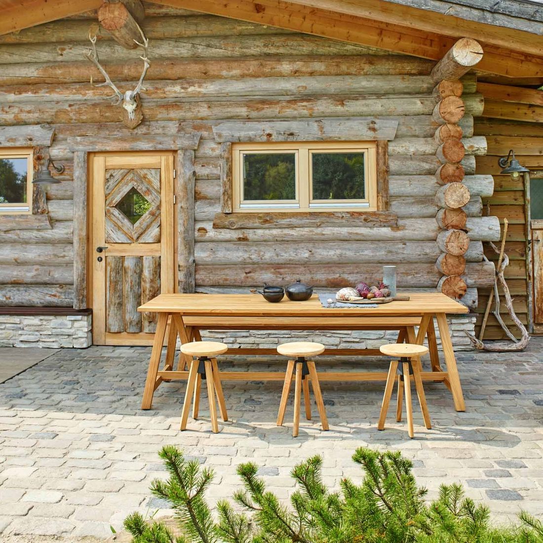 Solpuri Spindle Gartenhocker Teak