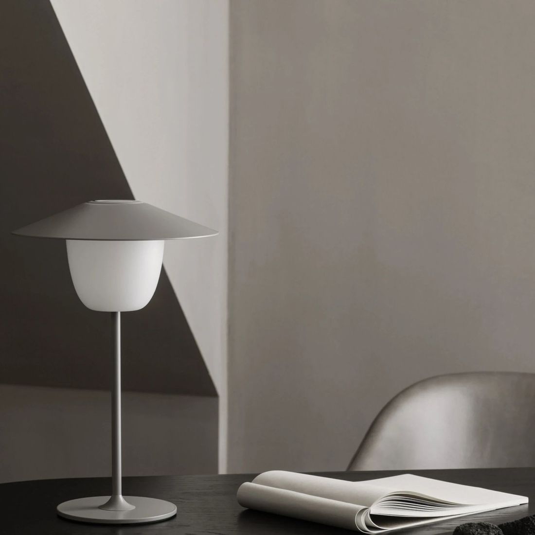 Blomus Ani Lamp Mobile LED-Leuchte Aluminium