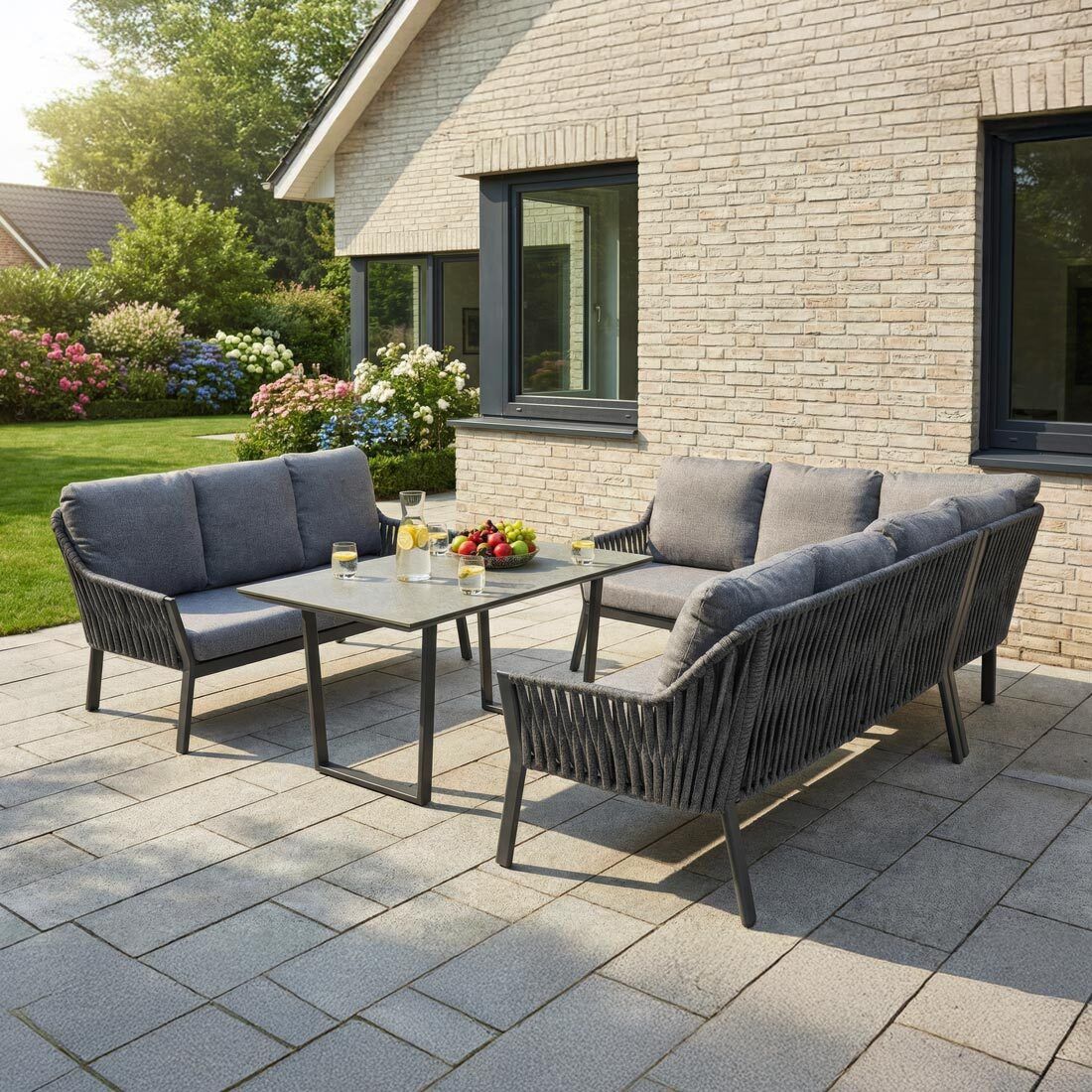 LC Garden Sofano Gartentisch 140x80cm Aluminium/Glaskeramik