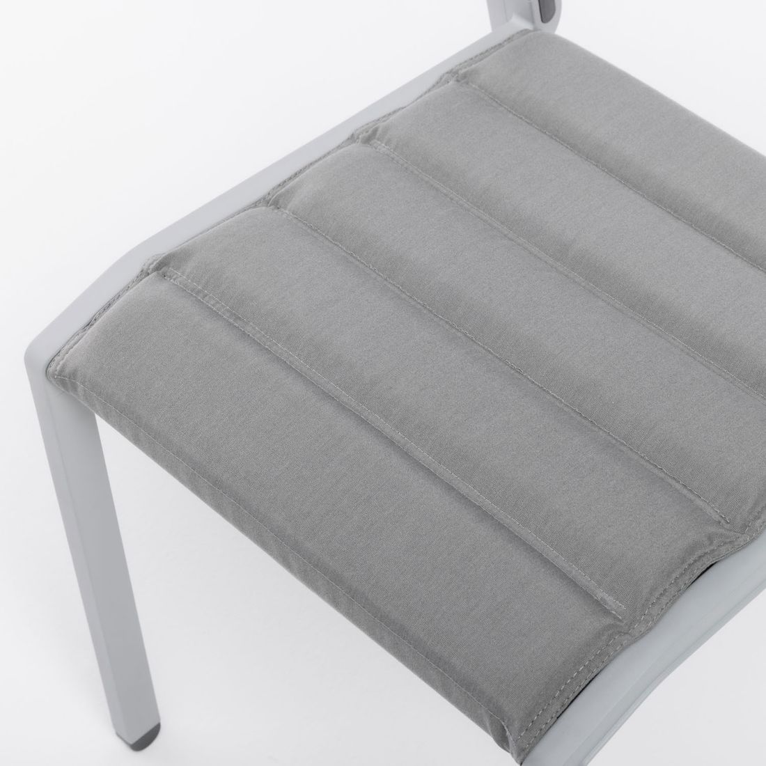 Kettler Latitude Gartenmöbel-Set M (4 Plätze) inkl. Sitz- und Rückenkissen Tisch 78x78cm