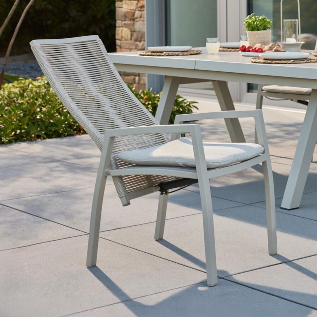 Interliving 7011 Gartensessel verstellbar Aluminium mit Sitzkissen