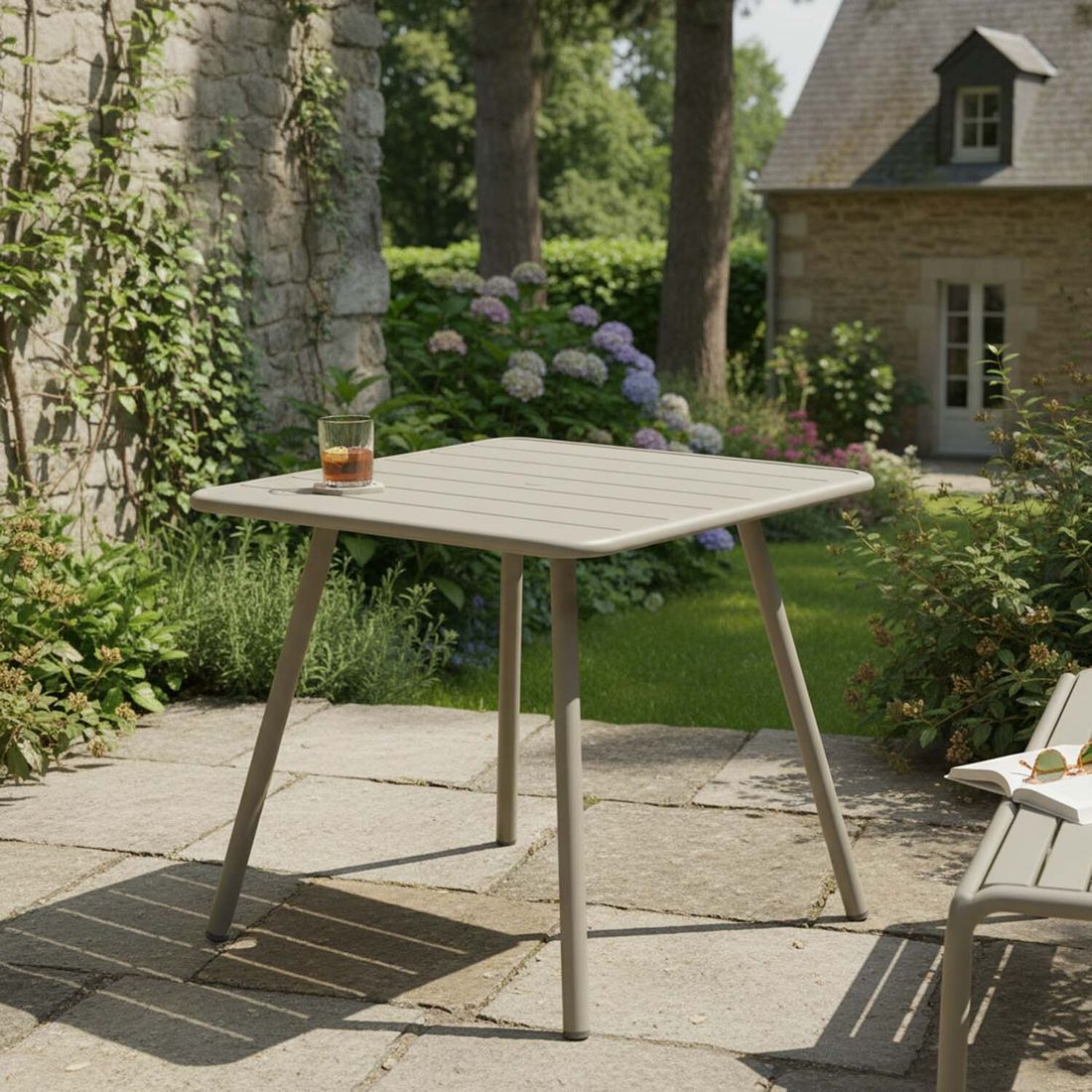Fermob Luxembourg Gartentisch 80x80cm Aluminium