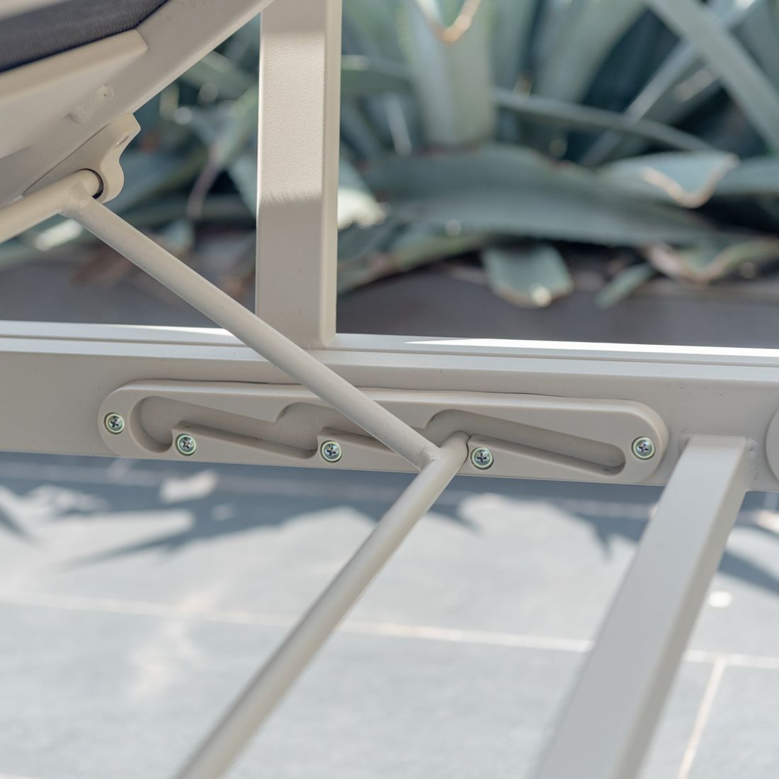 LifestyleGarden Jimmy Diningsofa verstellbar Aluminium/Olefin