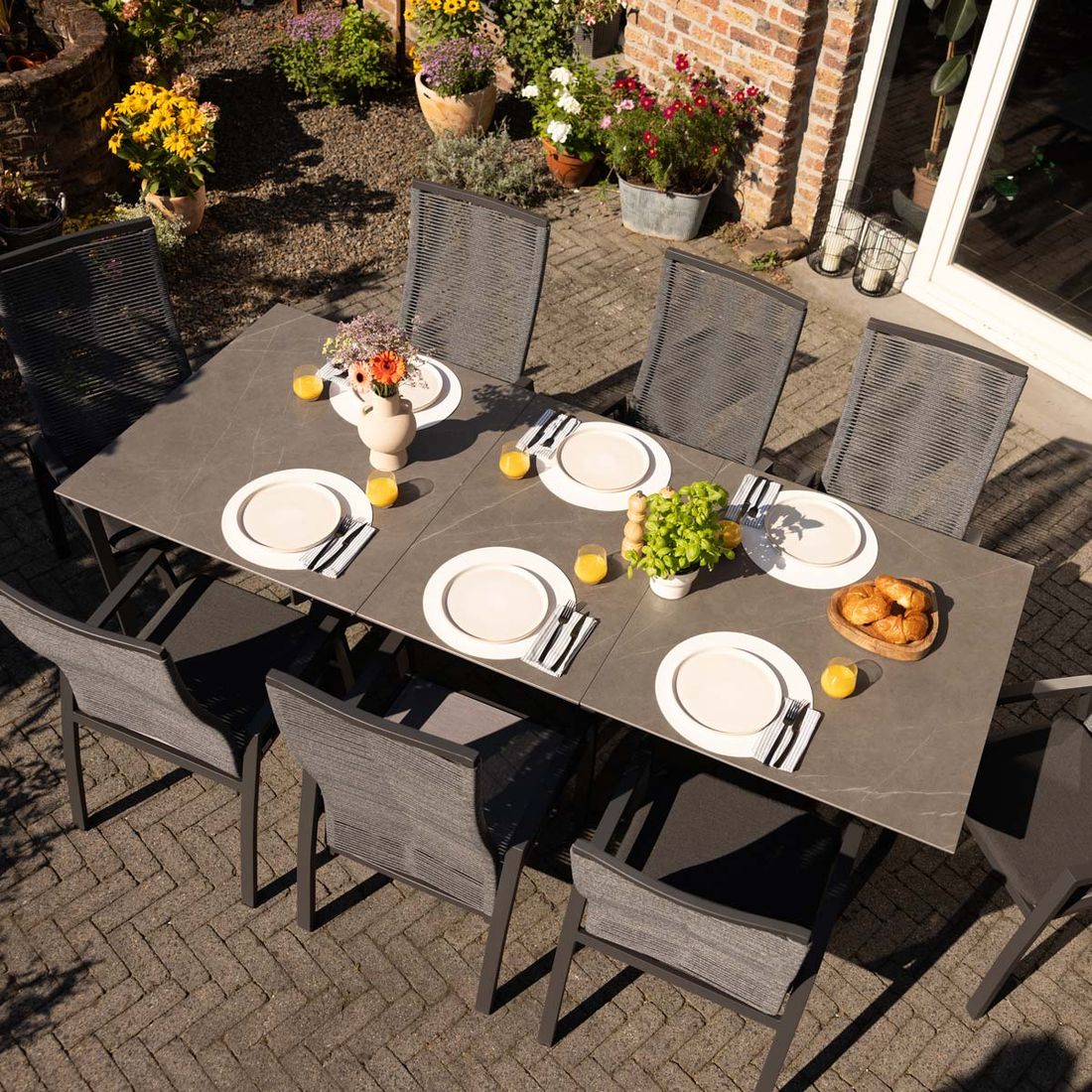 Interliving 7011 Ausziehtisch 180/240x100cm Aluminium/Sinterstone