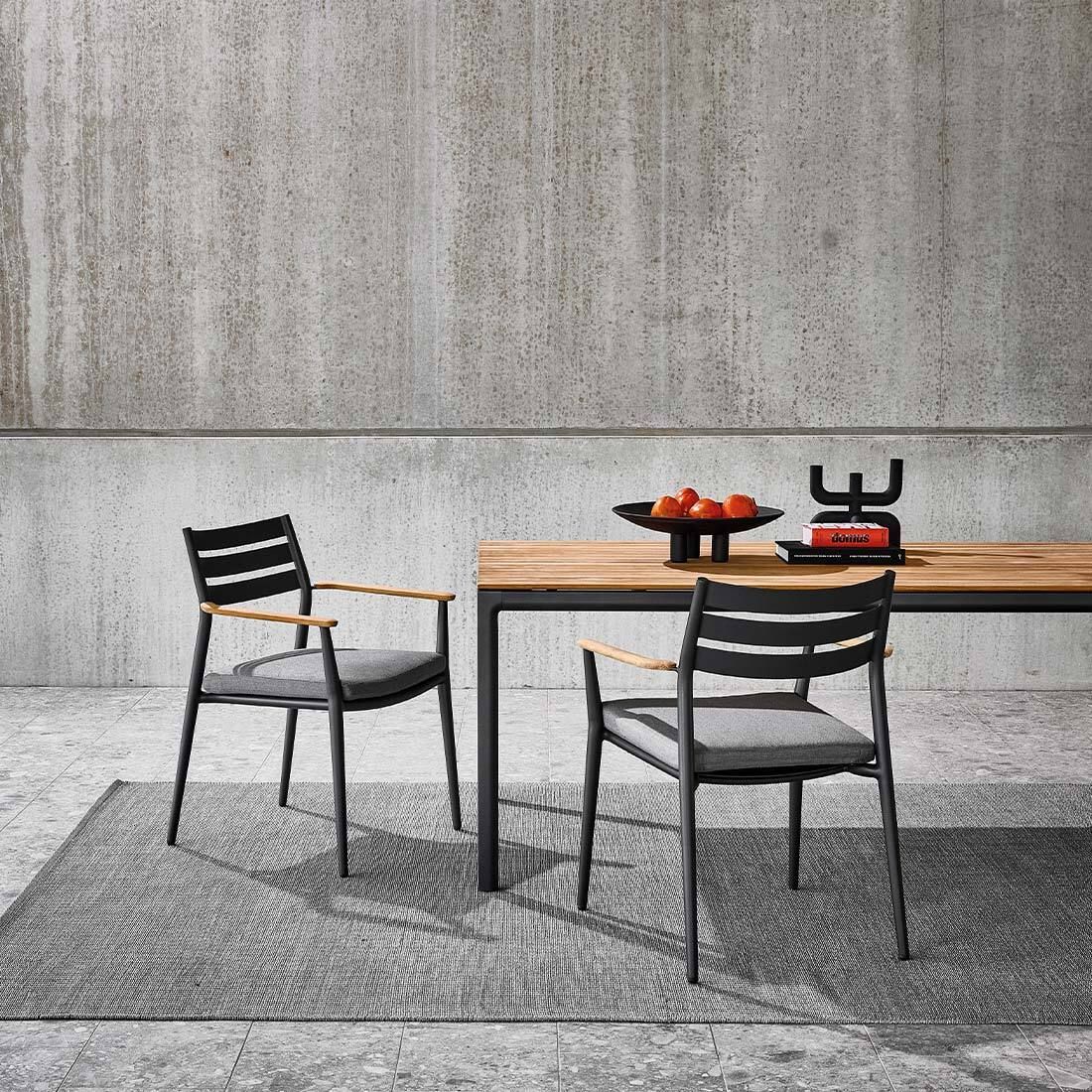 Solpuri Pia Stapelsessel Aluminium mit Sitzkissen