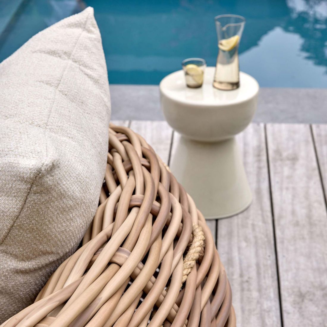 Apple Bee Cocoon Sonneninsel Polyrattan/Bee Wett