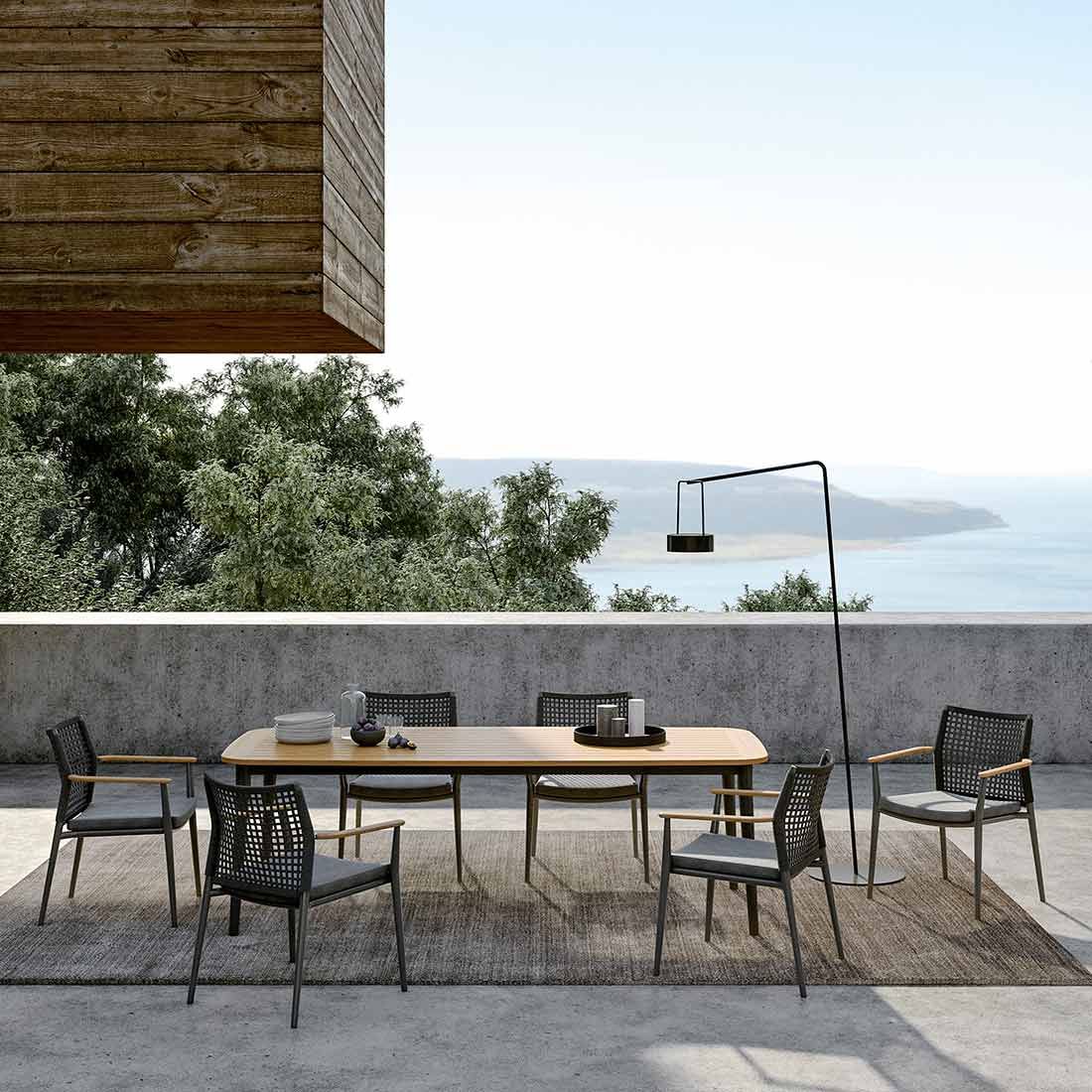 Solpuri Charlie Gartentisch 230x100 cm Aluminium/Teak