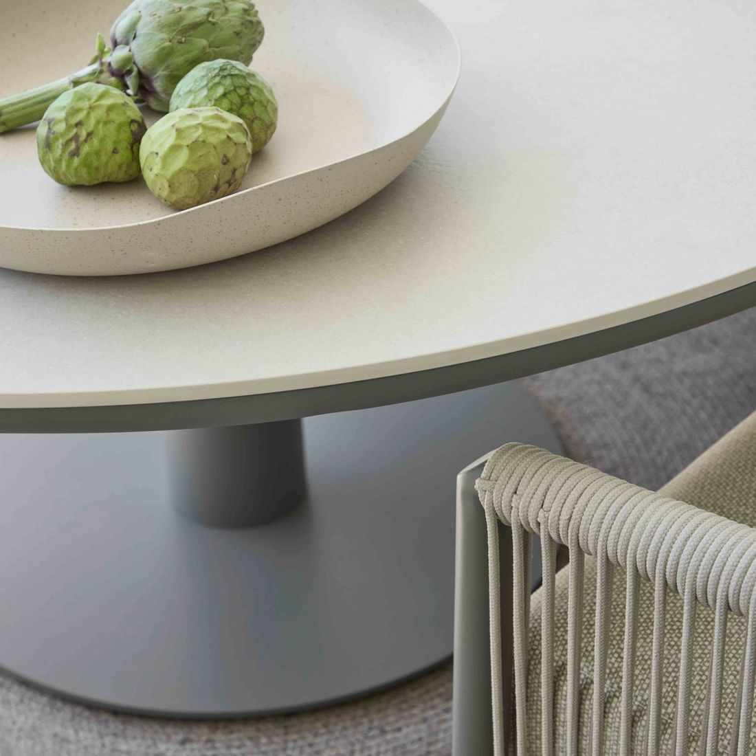 Apple Bee Melville Gartentisch Low Dining Ø160cm Aluminium/Sinterstone