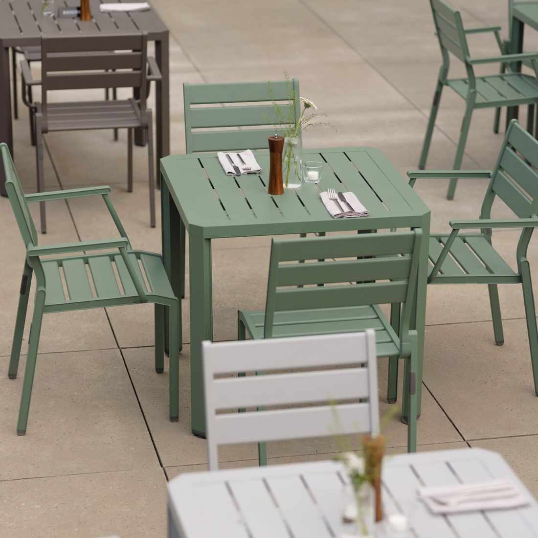 Kettler Latitude Gartenmöbel-Set M (4 Plätze) Tisch 78x78cm
