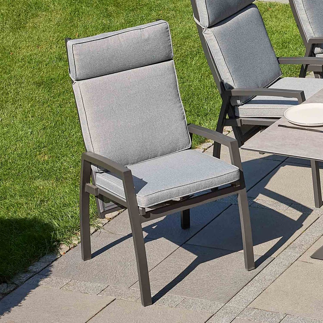 LC Garden Sondrino Gartensessel verstellbar Aluminium mit Sitz- und Rückenkissen