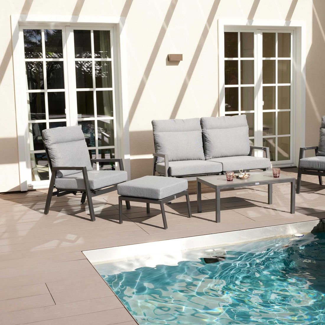 LC Garden Sondrino Diningsofa verstellbar Aluminium/Polyester