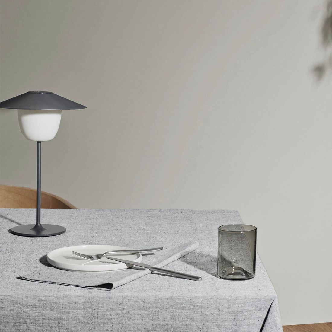 Blomus Ani Lamp large Mobile LED-Leuchte Aluminium