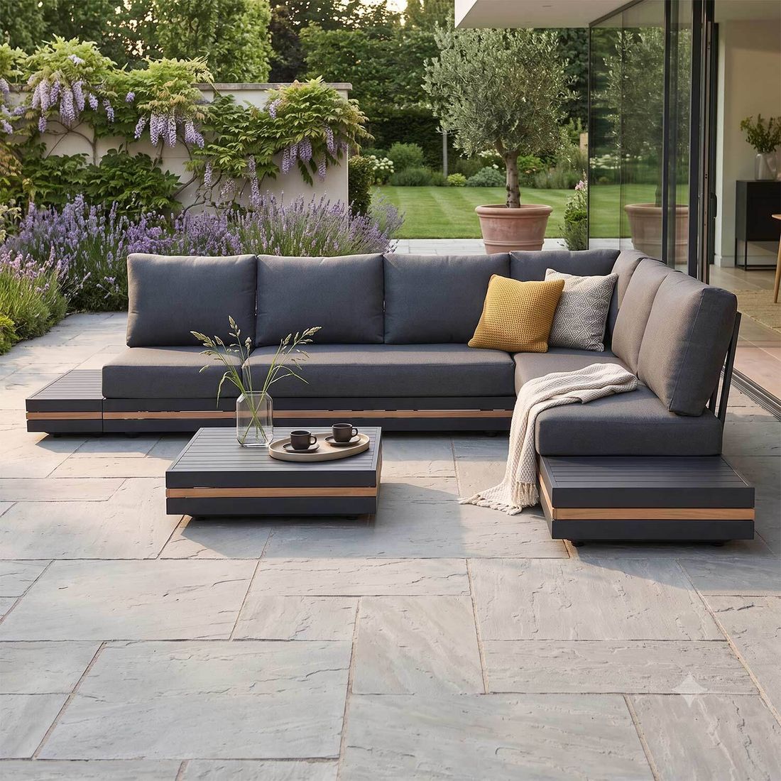 OUTLIV. Triest Ecklounge inkl. Loungetisch Aluminium/Teak/Spunpolyester