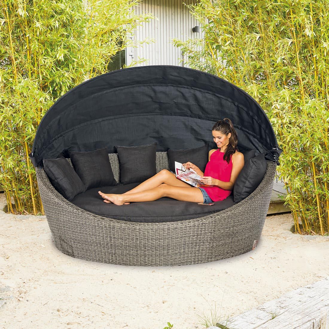 LC Garden Barcelona Sonneninsel oval Geflecht