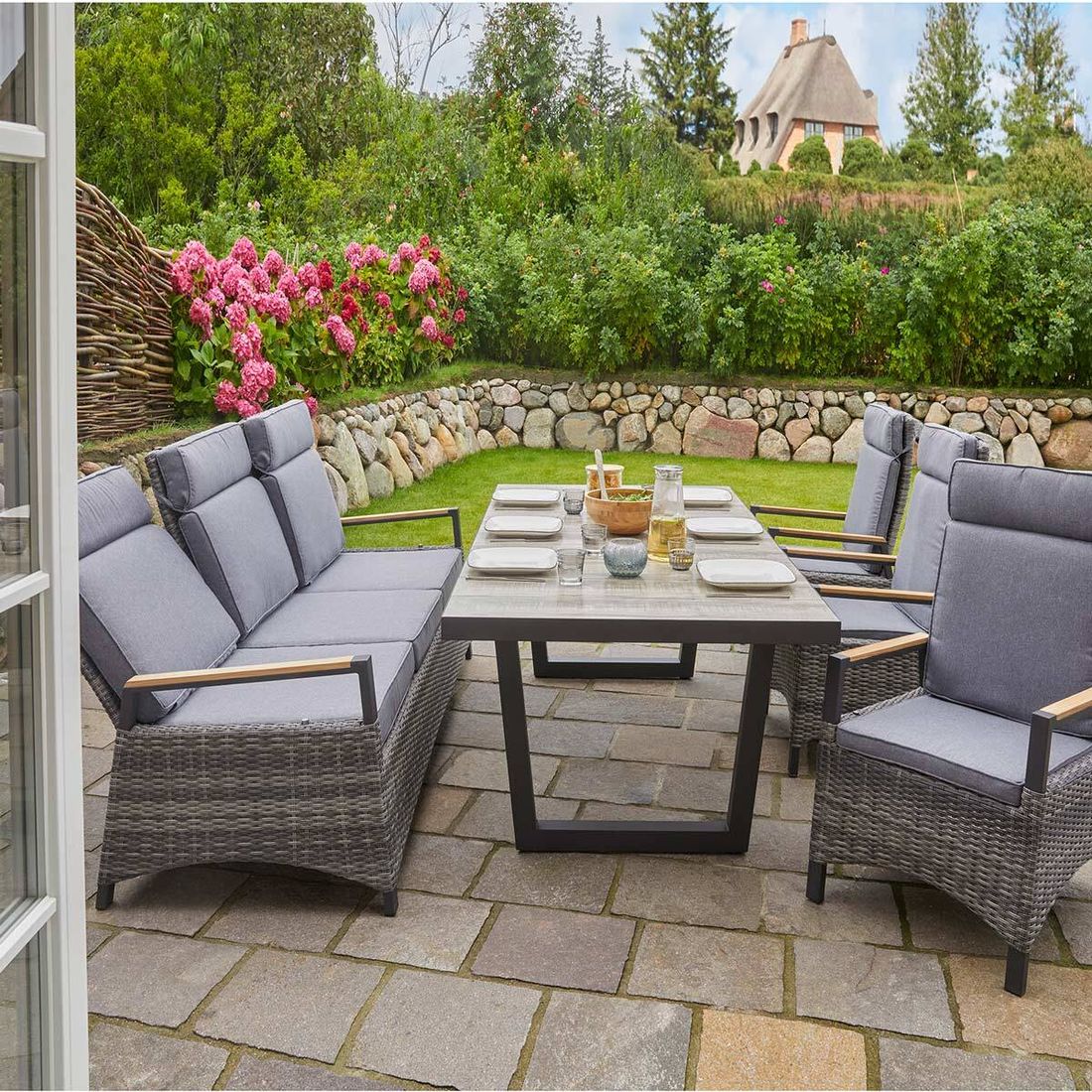 LC Garden Keramo Diningsofa verstellbar Aluminium/Geflecht