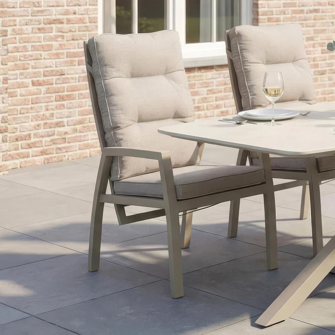 LC Garden Bondino Gartensessel verstellbar Aluminium mit Sitz- und Rückenkissen