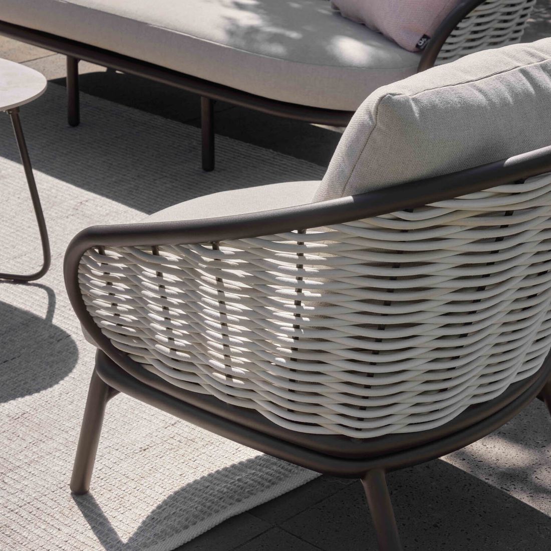 Apple Bee Pine Key Gartenloungesofa Aluminium/Polyrattan/Bee Wett
