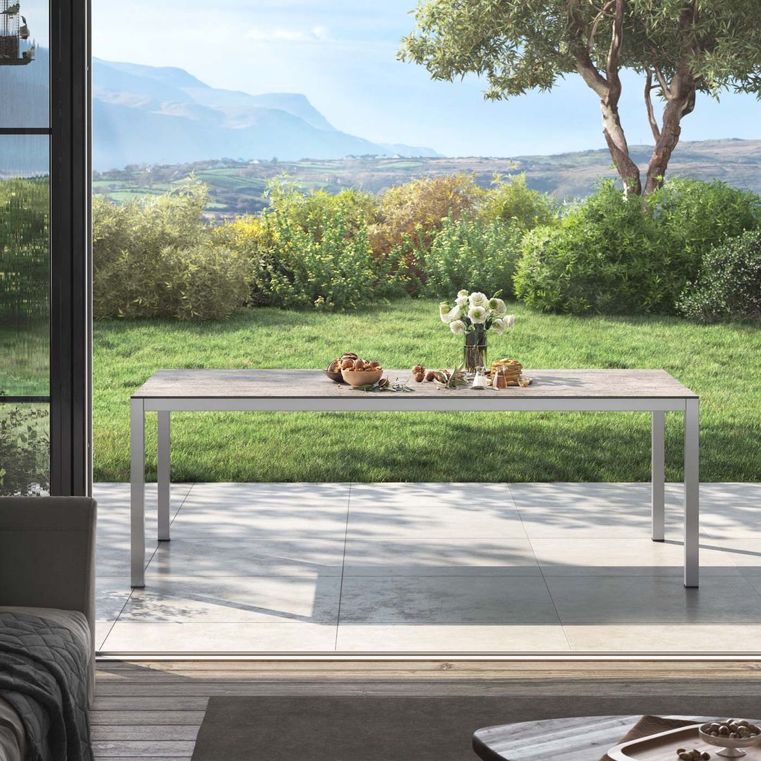 OUTLIV. Gartentisch 220x100cm Aluminium/Dekton