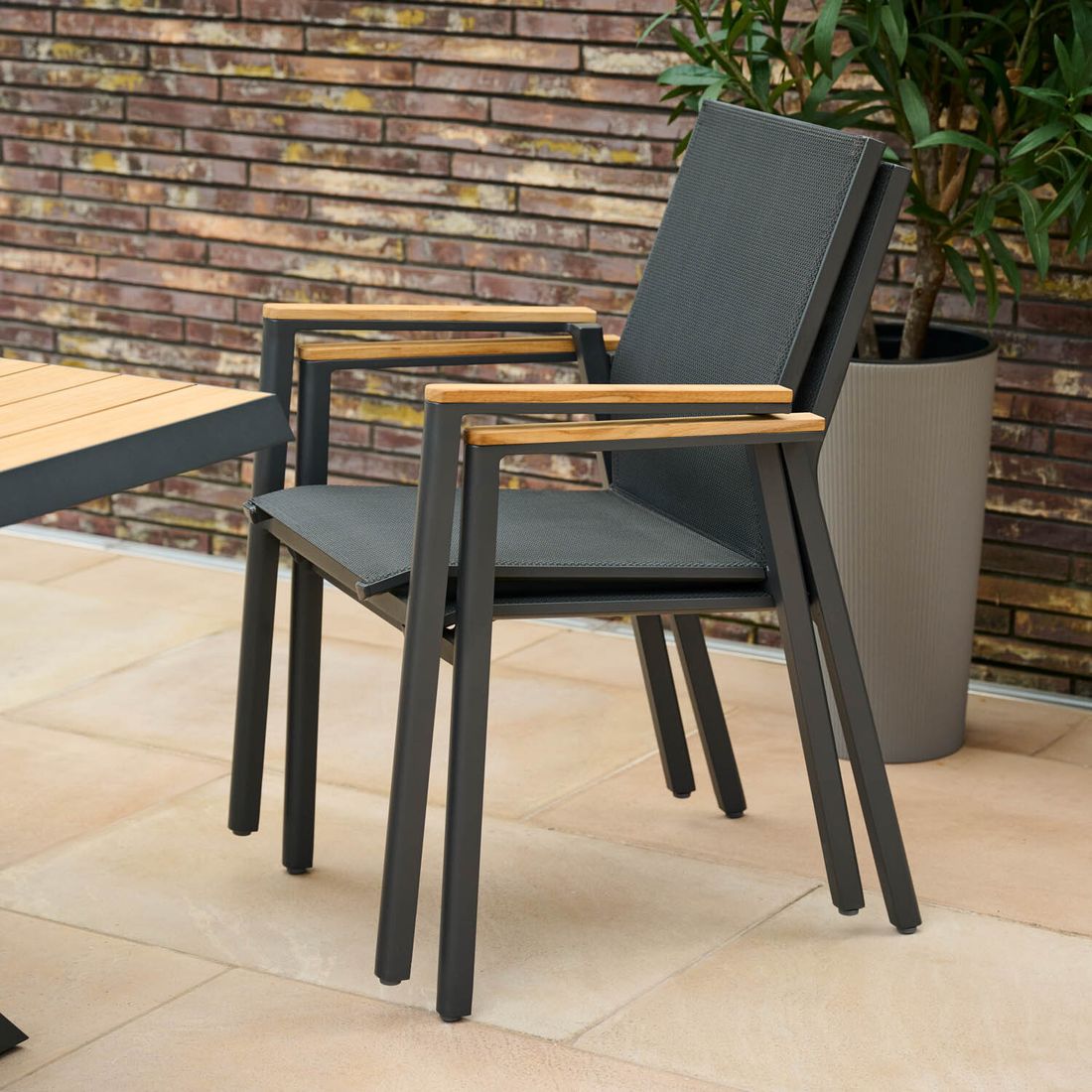 Siena Garden Bologna Stapelsessel Aluminium/Ranotex
