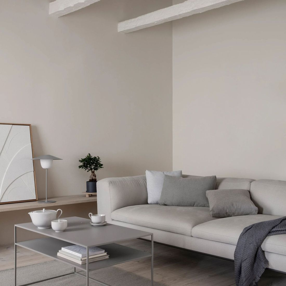 Blomus Ani Lamp large Mobile LED-Leuchte Aluminium