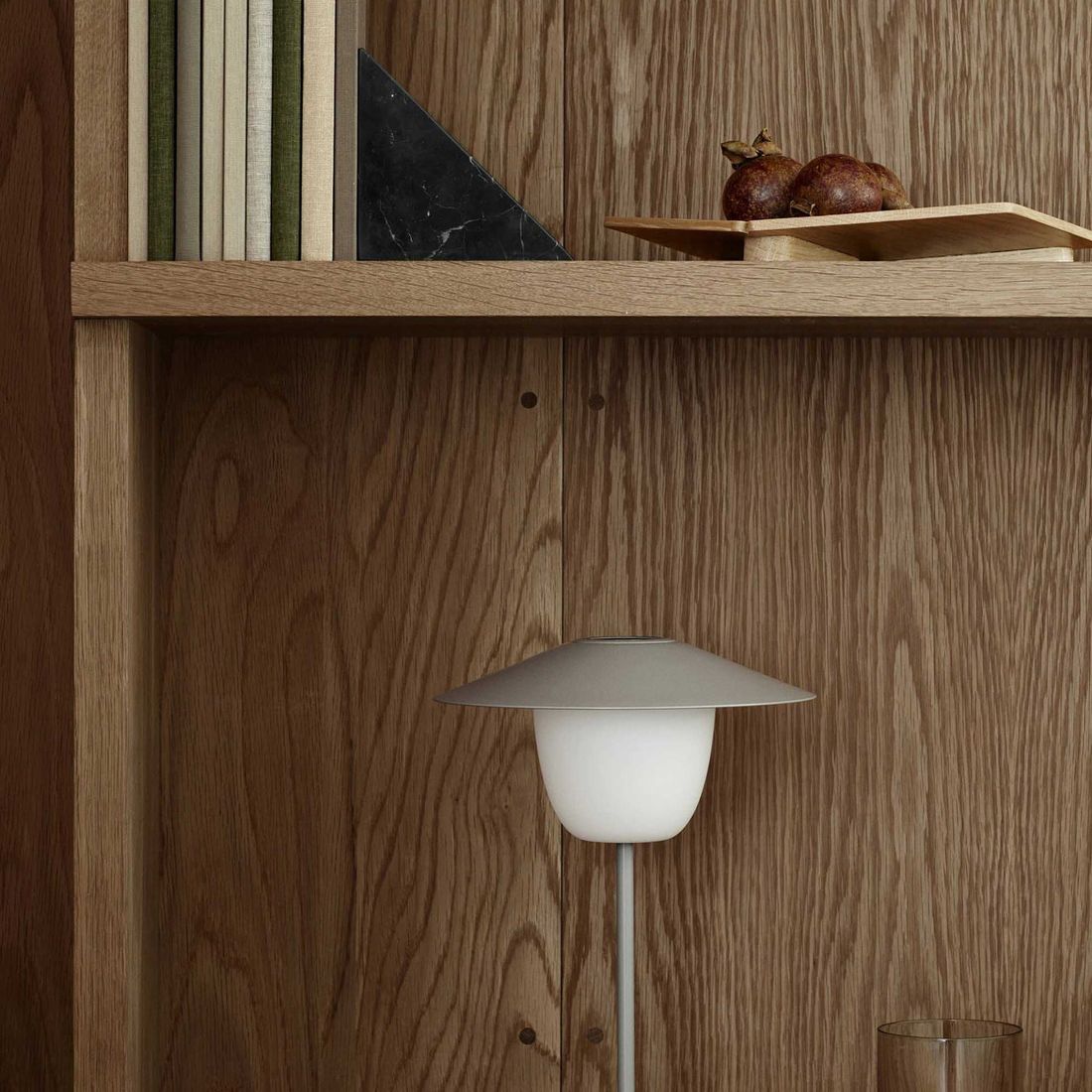 Blomus Ani Lamp large Mobile LED-Leuchte Aluminium