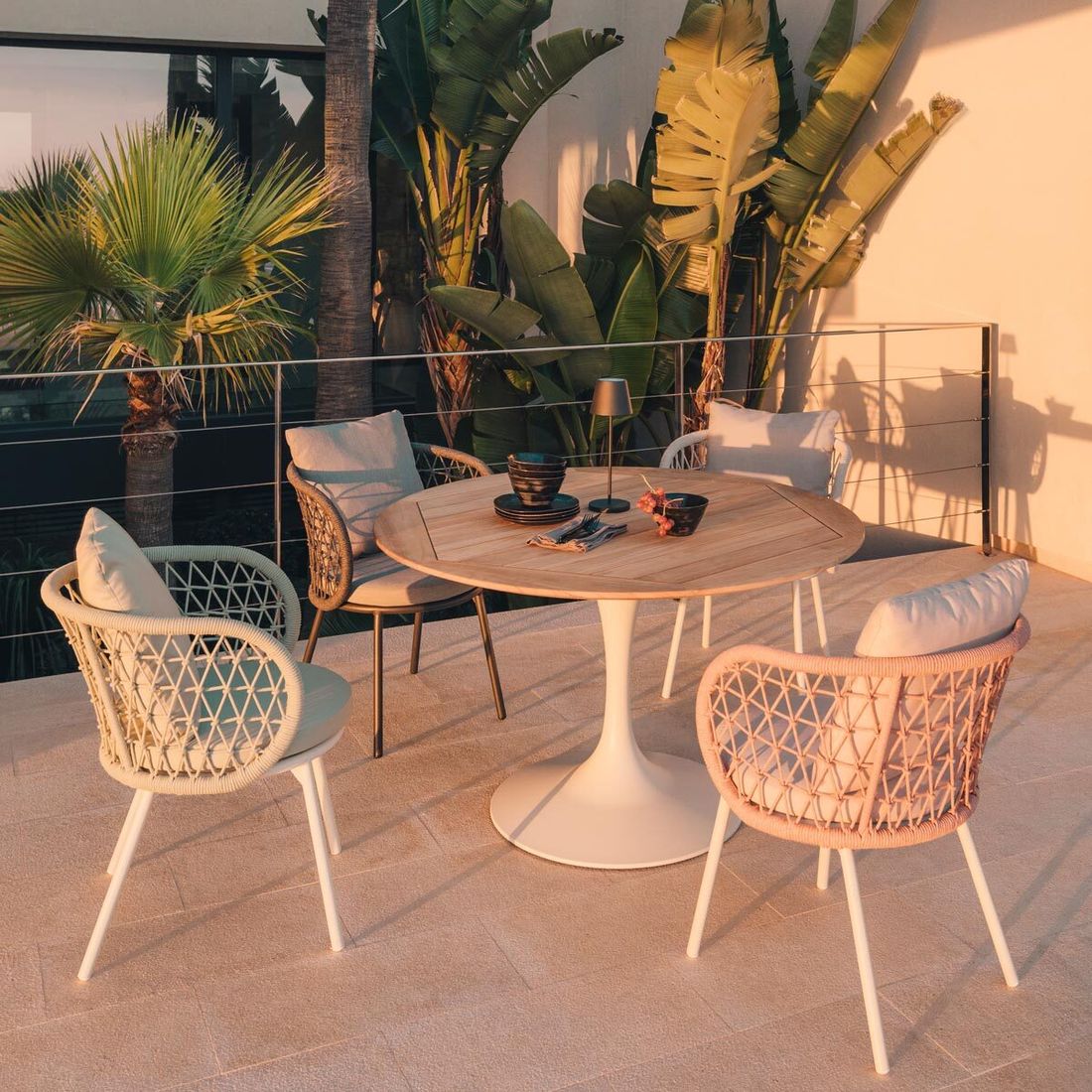 Niehoff Cevio Gartensessel Aluminium mit Sitz- und Rückenkissen
