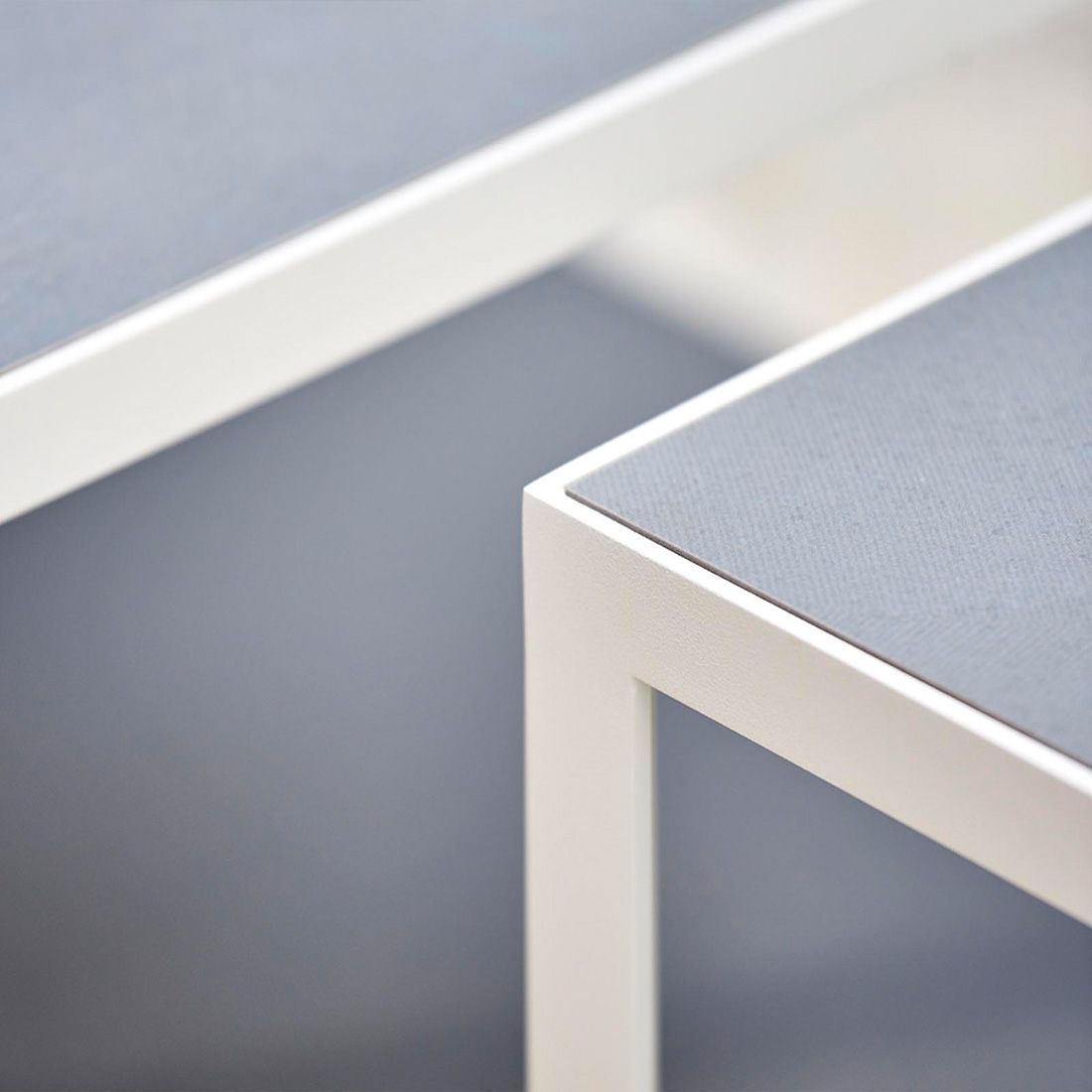 Cane-Line Level Beistelltisch 79x79cm Aluminium/Keramik