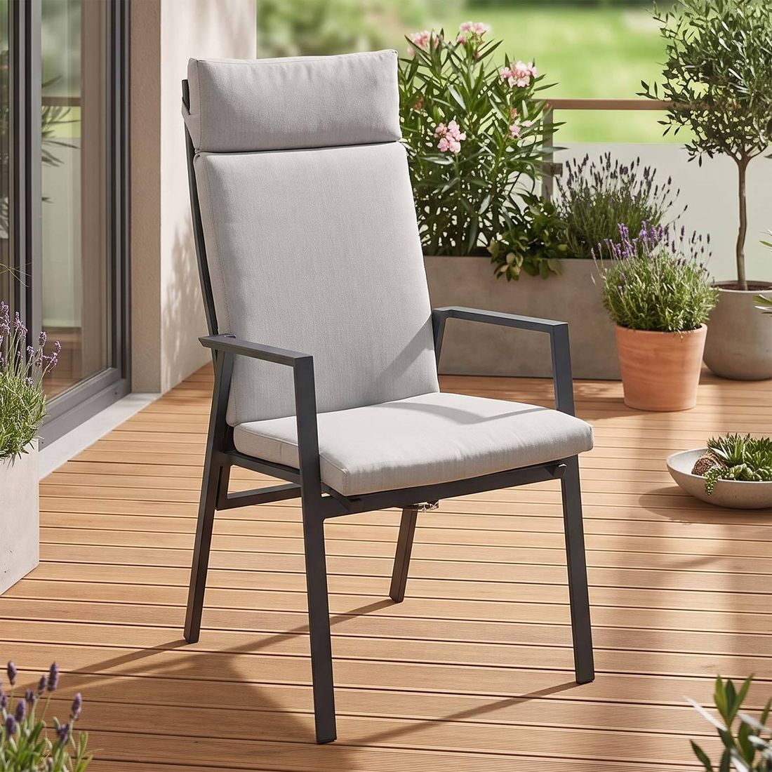 OUTLIV. Milano Gartensessel verstellbar Aluminium mit Sitz- und Rückenkissen