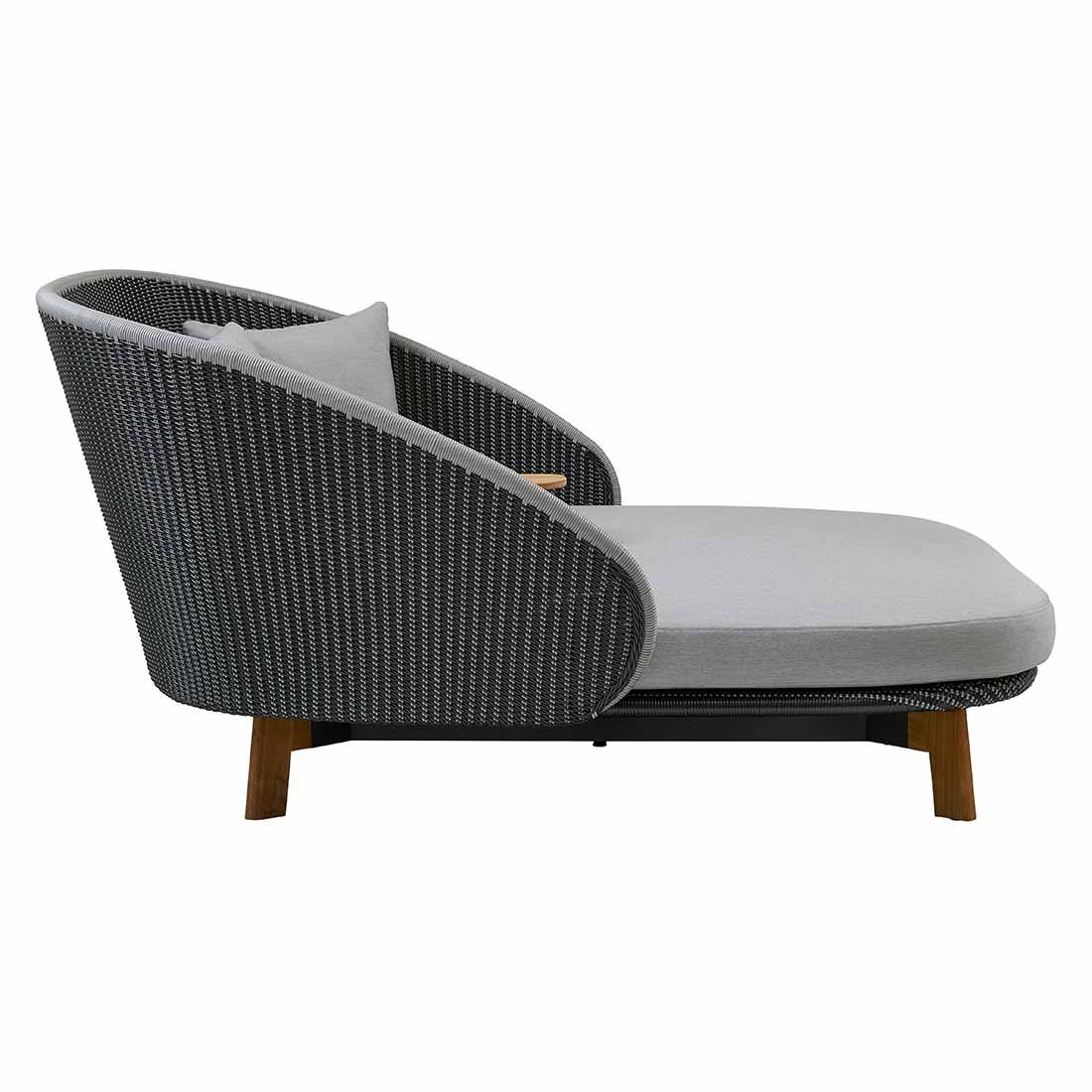 Cane-Line Peacock Daybed Teak/Alu/Geflecht inkl. Tisch