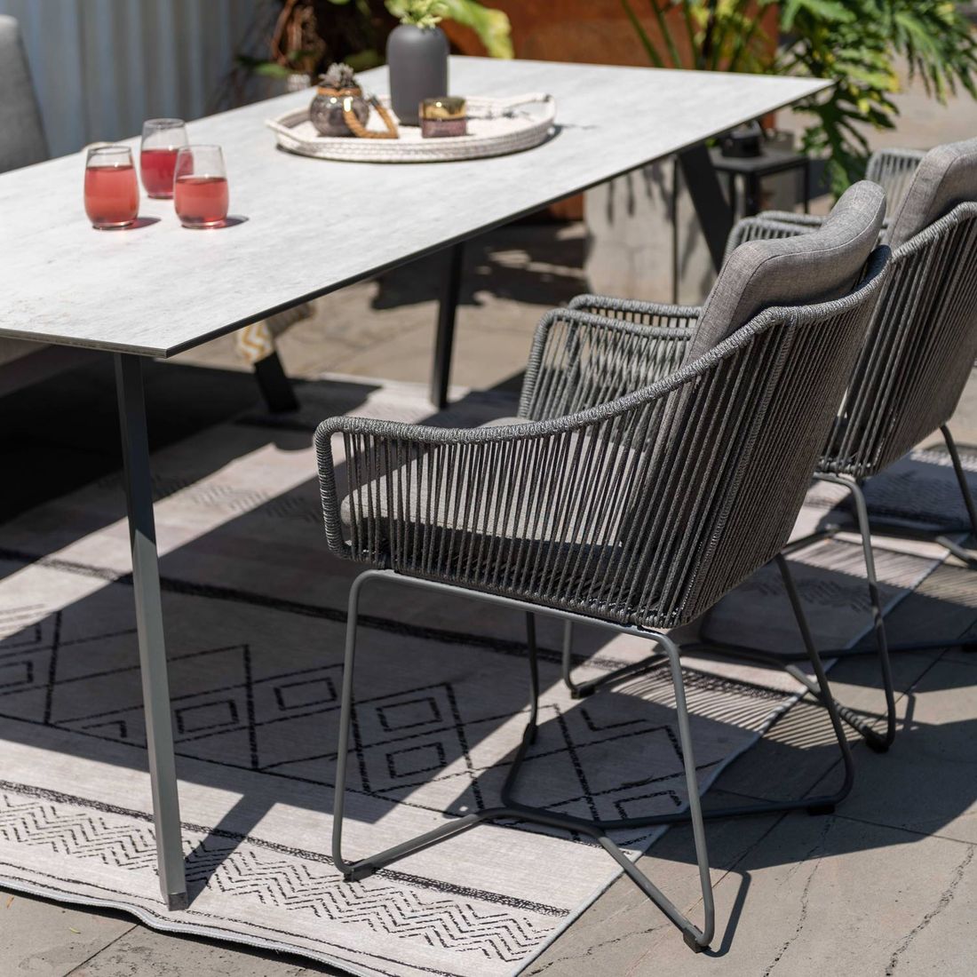 LifestyleGarden Opal Gartenmöbel-Set L (6 Plätze) Tisch 220x90cm