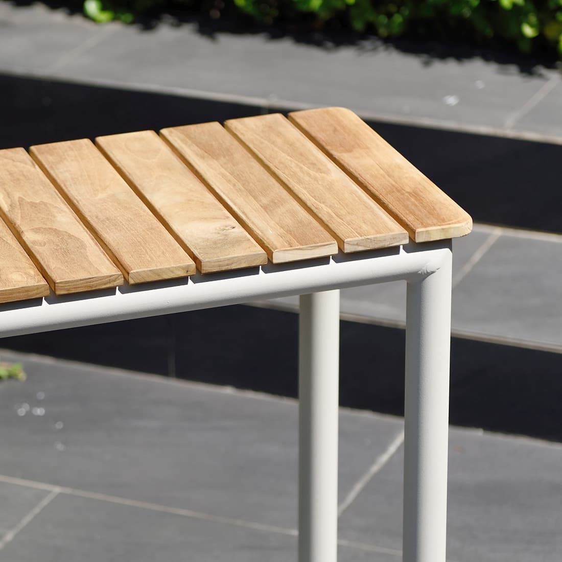 LifestyleGarden Portals Gartenloungesofa inkl. Beistelltisch Aluminium/Teak/Olefin