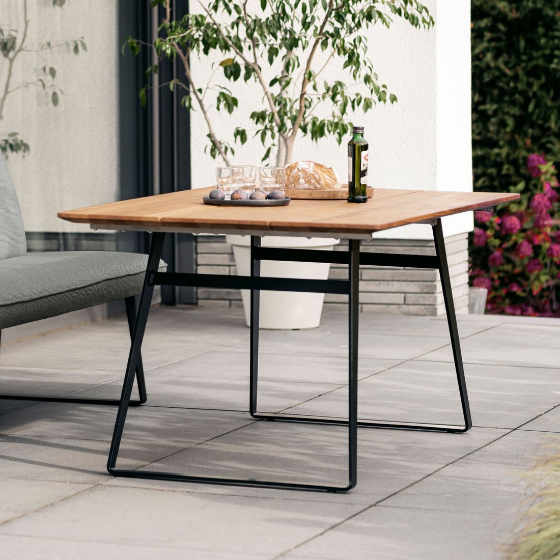 Niehoff Elba Gartentisch Stahl/Teak