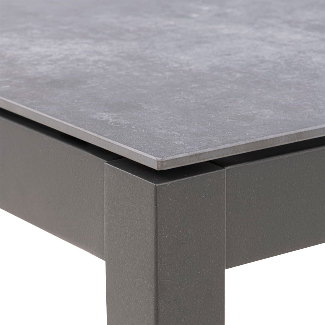 OUTLIV. Mia Gartentisch 140x80cm Aluminium/Keramik