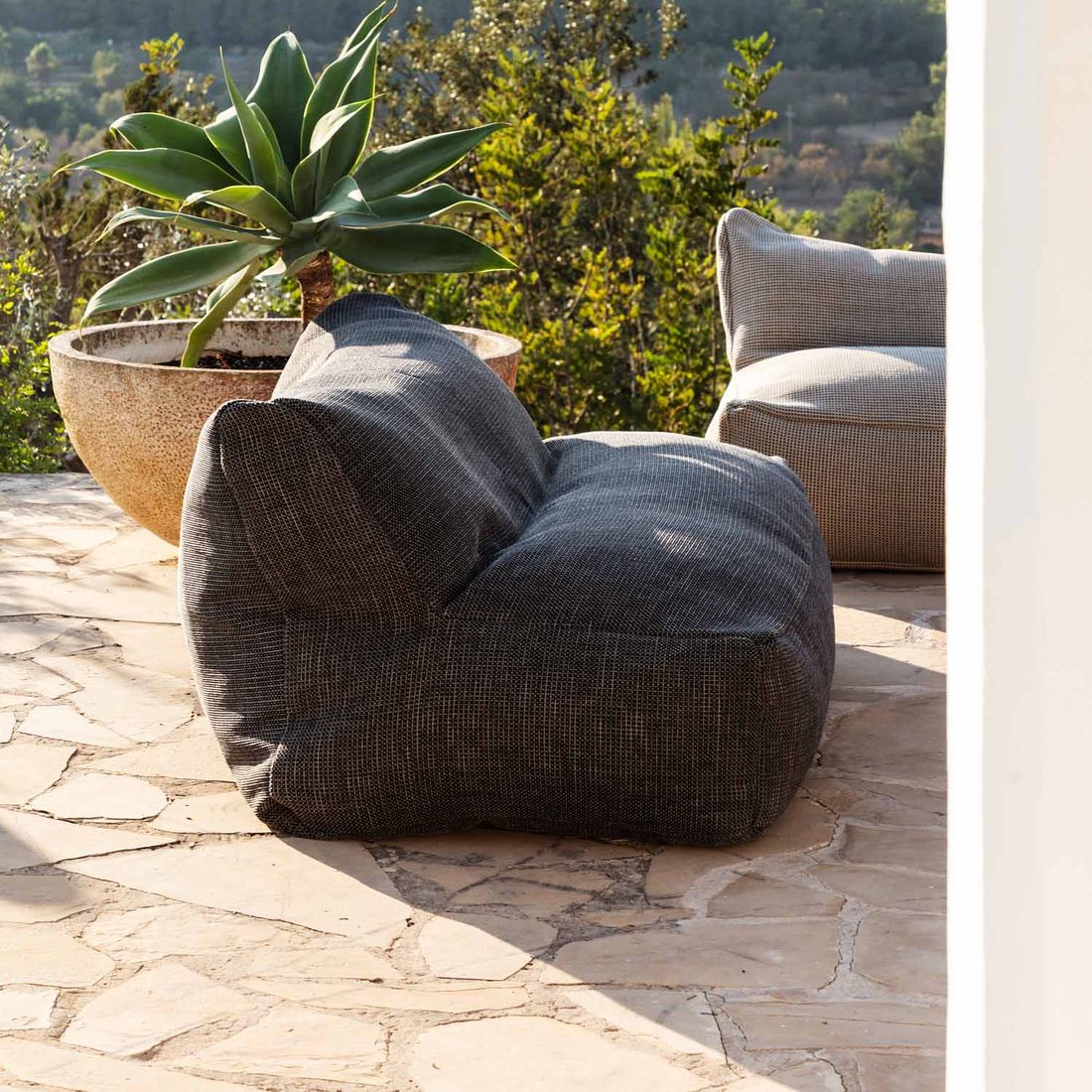 ROOLF Living Dotty Gartenloungesofa Polypropylen