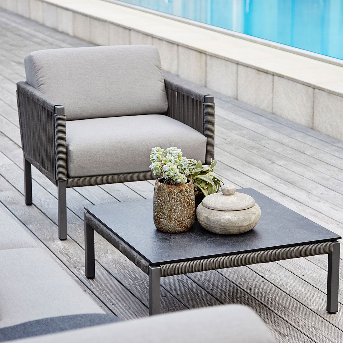 Solpuri Club Loungesessel Aluminium/Rope/Acryl