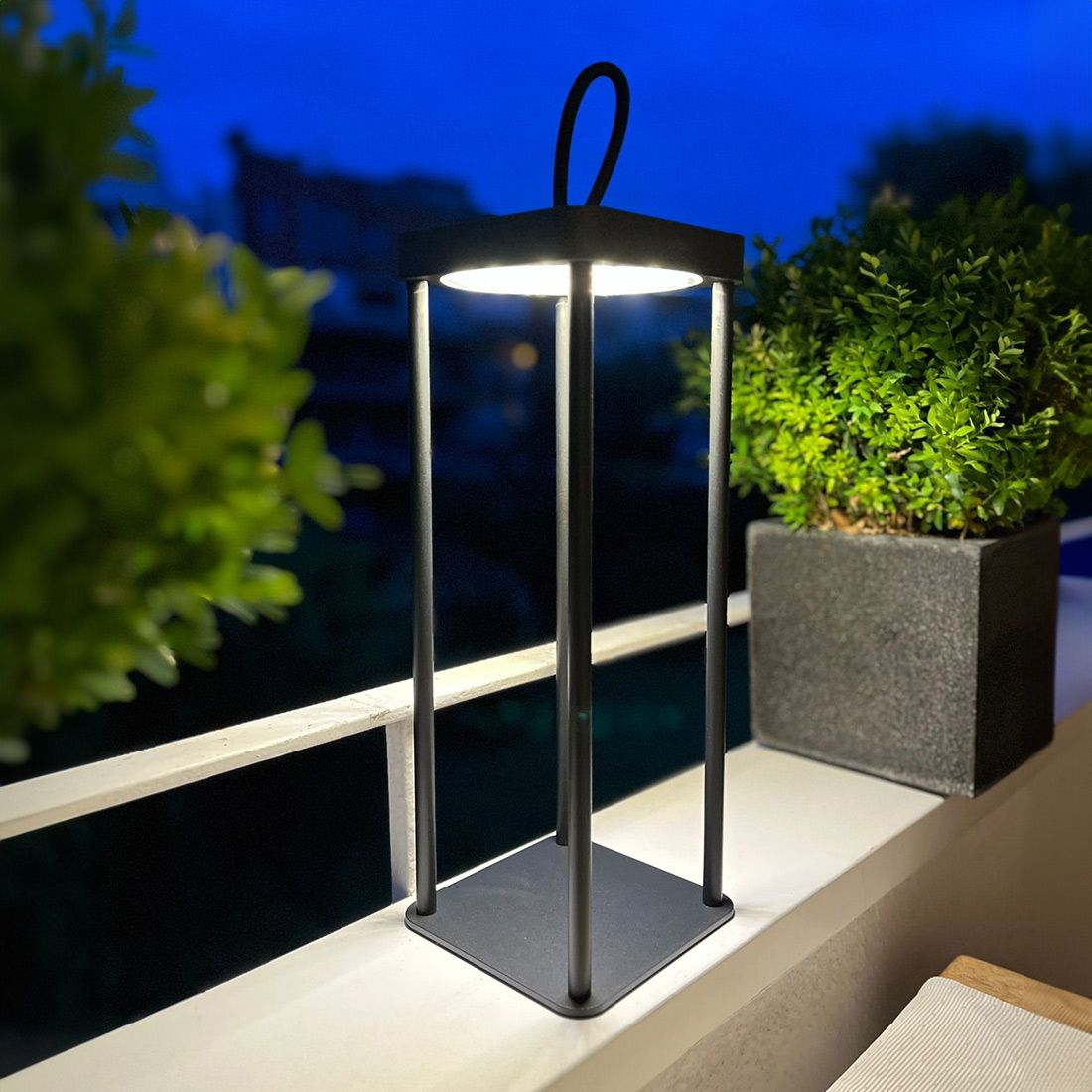 Solpuri Jupita LED-Stehleuchte midi Aluminium