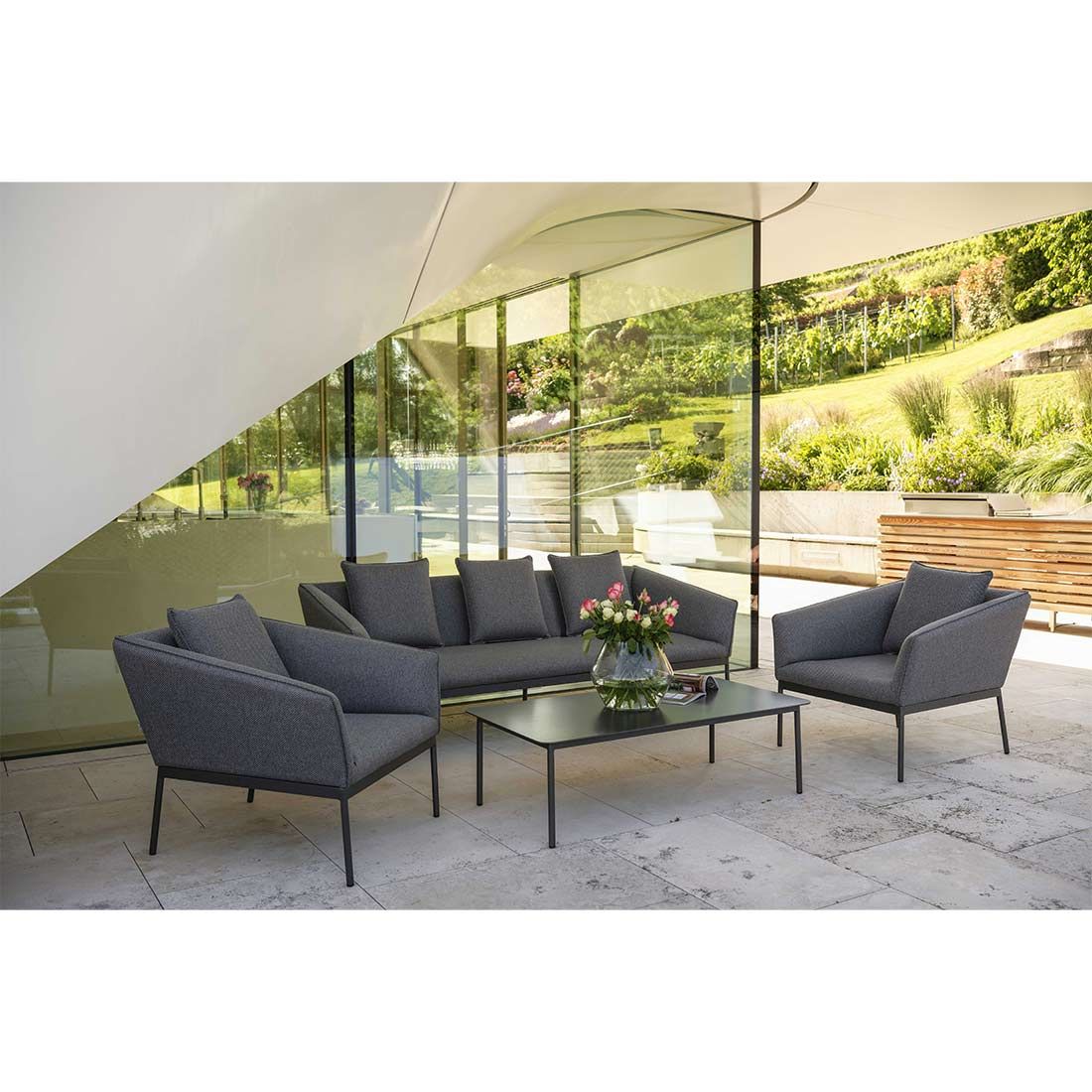 OUTLIV. Finn Loungesessel Aluminium/Outdoorstoff