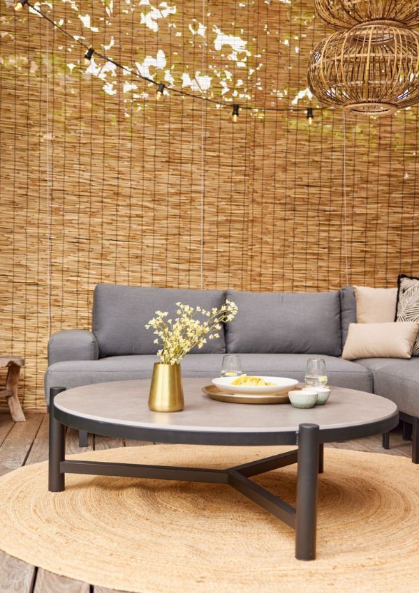 Outdoor Teppich und Sichtschutz aus natürlichen Materialien Outdoor Teppich und Sichtschutz aus natürlichen Materialien