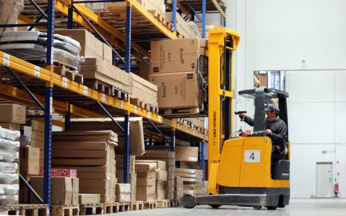 Unsere Logistikzentren Genderkingen und Posen GartenundFreizeit.at