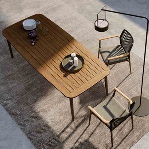 Solpuri Charlie Gartentisch 230x100 cm Aluminium/Teak