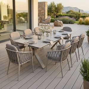 OUTLIV. Cairns Gartenmöbel-Set mit LC Garden Tisch