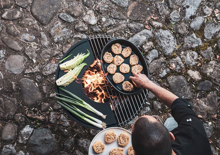 Grillen mit der Feuertonne