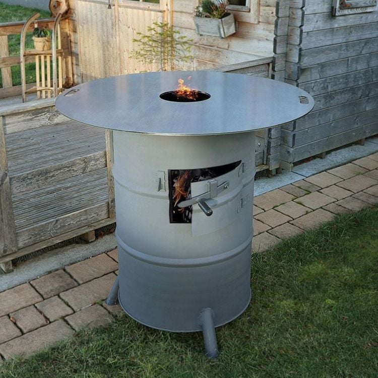 Selbstgebaute Grilltonne