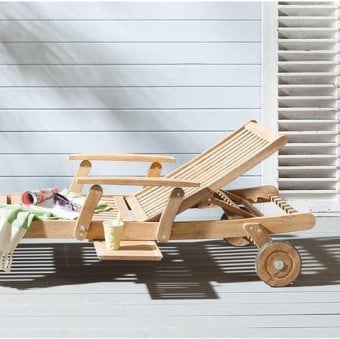 Gartenliegen aus Holz