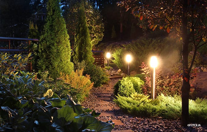 Beleuchtung Gartenweg